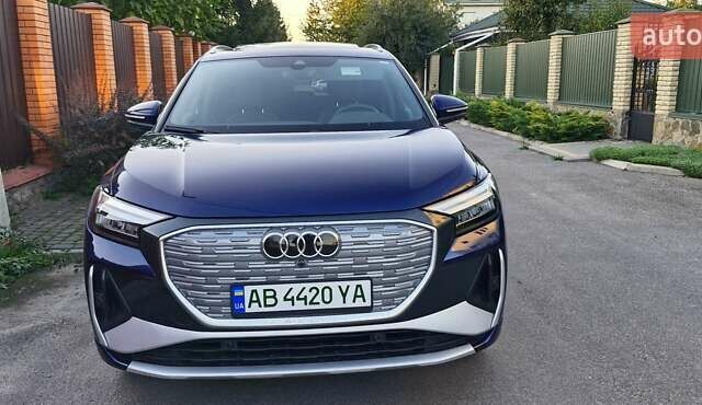 Синий Ауди Q4 e-tron, объемом двигателя 0 л и пробегом 9 тыс. км за 33900 $, фото 1 на Automoto.ua
