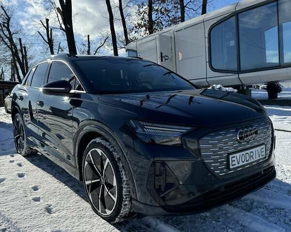 Синий Ауди Q4 e-tron, объемом двигателя 0 л и пробегом 25 тыс. км за 34700 $, фото 1 на Automoto.ua
