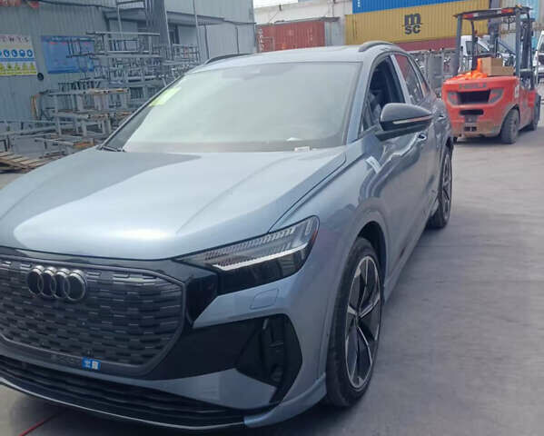 Синий Ауди Q4 e-tron, объемом двигателя 0 л и пробегом 1 тыс. км за 35200 $, фото 1 на Automoto.ua