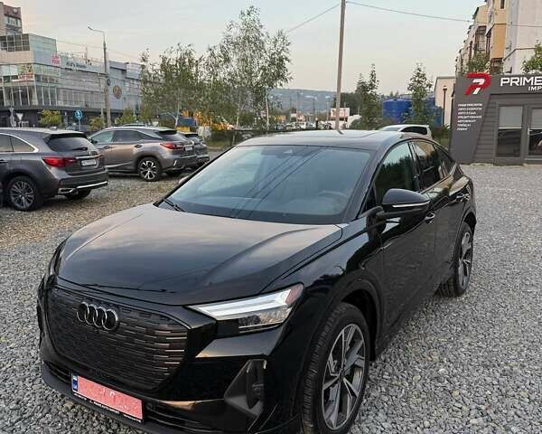 Чорний Ауді Q4 Sportback e-tron, об'ємом двигуна 0 л та пробігом 6 тис. км за 37600 $, фото 1 на Automoto.ua