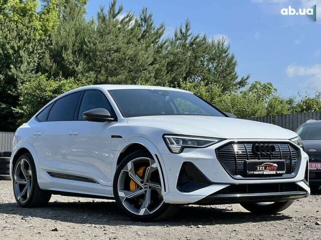 Ауди Q4 Sportback e-tron, объемом двигателя 0 л и пробегом 32 тыс. км за 46189 $, фото 1 на Automoto.ua