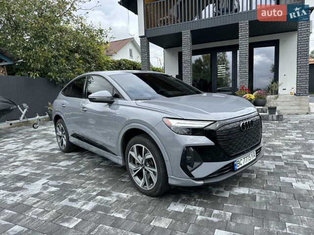 Сірий Ауді Q4 Sportback e-tron, об'ємом двигуна 0 л та пробігом 31 тис. км за 30800 $, фото 1 на Automoto.ua
