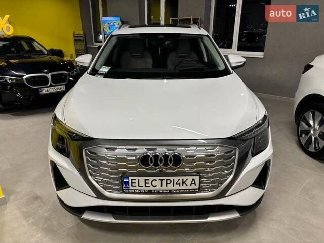 Белый Ауди Q5 e-tron, объемом двигателя 0 л и пробегом 1 тыс. км за 54000 $, фото 1 на Automoto.ua