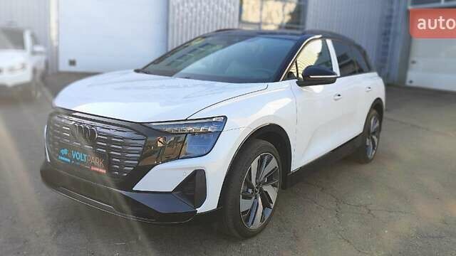 Белый Ауди Q5 e-tron, объемом двигателя 0 л и пробегом 1 тыс. км за 47000 $, фото 1 на Automoto.ua