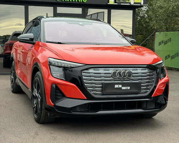 Червоний Ауді Q5 e-tron, об'ємом двигуна 0 л та пробігом 37 тис. км за 32800 $, фото 1 на Automoto.ua
