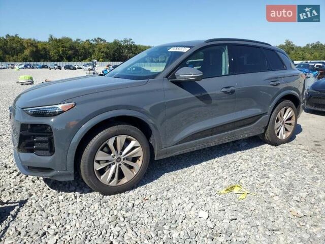Серый Ауди Q6 e-tron, объемом двигателя 0 л и пробегом 2 тыс. км за 13000 $, фото 1 на Automoto.ua