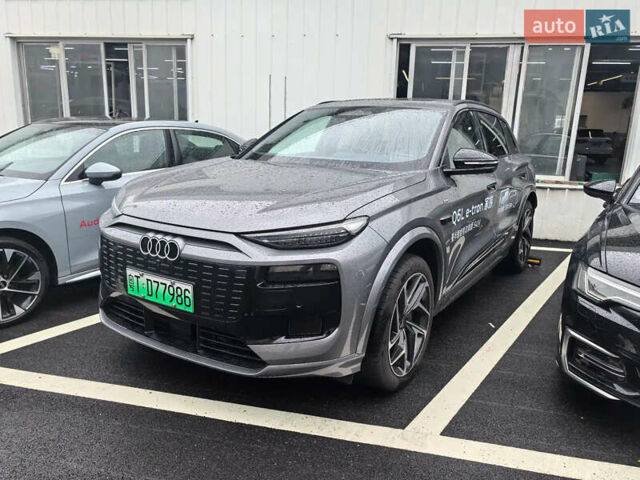 Сірий Ауді Q6 e-tron, об'ємом двигуна 0 л та пробігом 5 тис. км за 51800 $, фото 1 на Automoto.ua