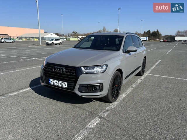 Черный Ауди Q7 e-tron, объемом двигателя 0 л и пробегом 350 тыс. км за 29999 $, фото 1 на Automoto.ua