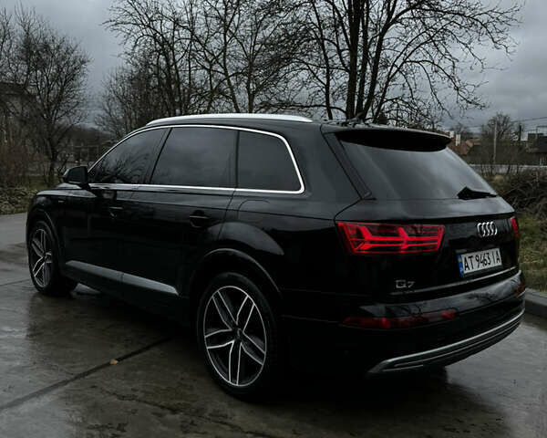 Чорний Ауді Q7 e-tron, об'ємом двигуна 2.97 л та пробігом 220 тис. км за 56532 $, фото 1 на Automoto.ua