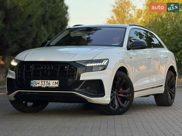 Белый Ауди Q8, объемом двигателя 2.97 л и пробегом 150 тыс. км за 57500 $, фото 1 на Automoto.ua