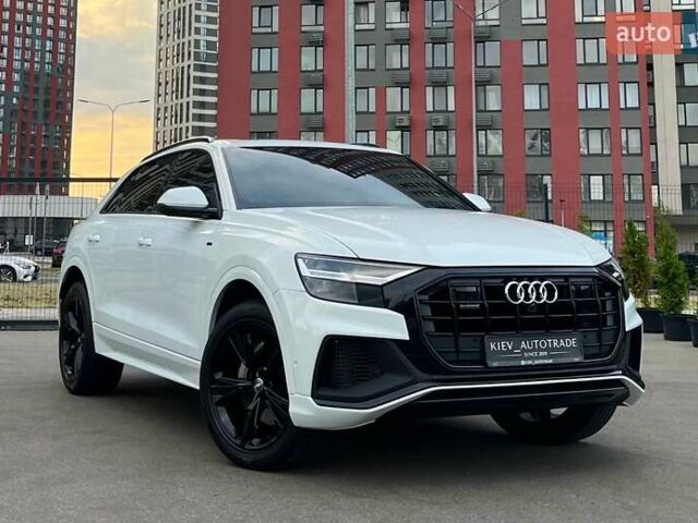 Белый Ауди Q8, объемом двигателя 3 л и пробегом 57 тыс. км за 49000 $, фото 1 на Automoto.ua