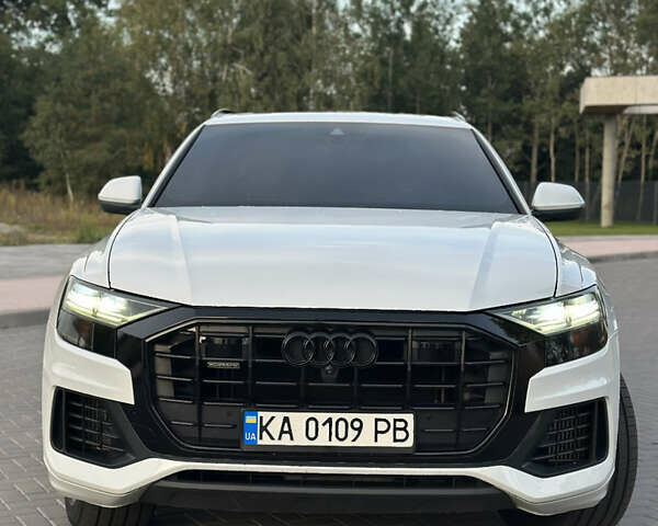 Белый Ауди Q8, объемом двигателя 3 л и пробегом 95 тыс. км за 47000 $, фото 1 на Automoto.ua