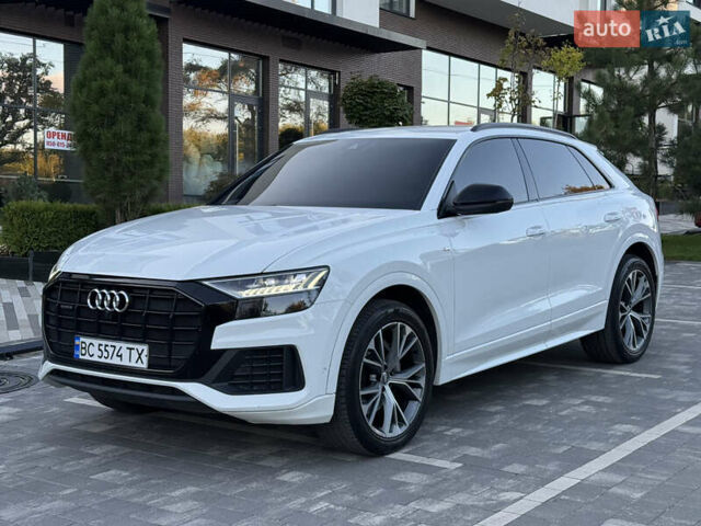 Белый Ауди Q8, объемом двигателя 3 л и пробегом 160 тыс. км за 52900 $, фото 1 на Automoto.ua