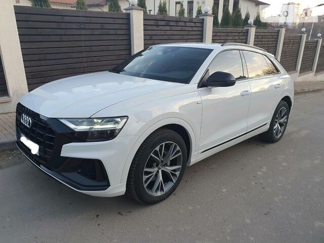 Білий Ауді Q8, об'ємом двигуна 3 л та пробігом 6 тис. км за 84000 $, фото 1 на Automoto.ua