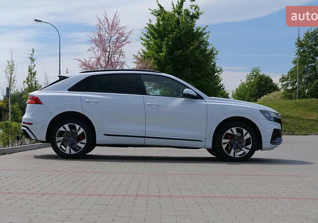 Белый Ауди Q8, объемом двигателя 3 л и пробегом 110 тыс. км за 56000 $, фото 1 на Automoto.ua