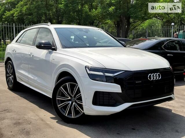 Белый Ауди Q8, объемом двигателя 3 л и пробегом 2 тыс. км за 88999 $, фото 1 на Automoto.ua