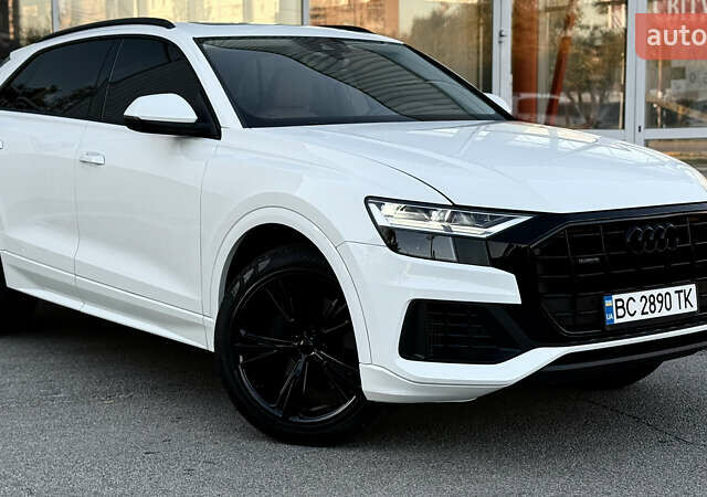 Білий Ауді Q8, об'ємом двигуна 3 л та пробігом 122 тис. км за 49999 $, фото 1 на Automoto.ua