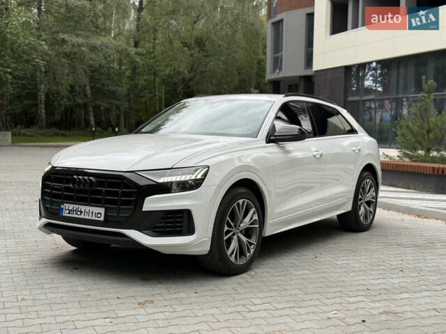 Белый Ауди Q8, объемом двигателя 2.97 л и пробегом 47 тыс. км за 64000 $, фото 1 на Automoto.ua