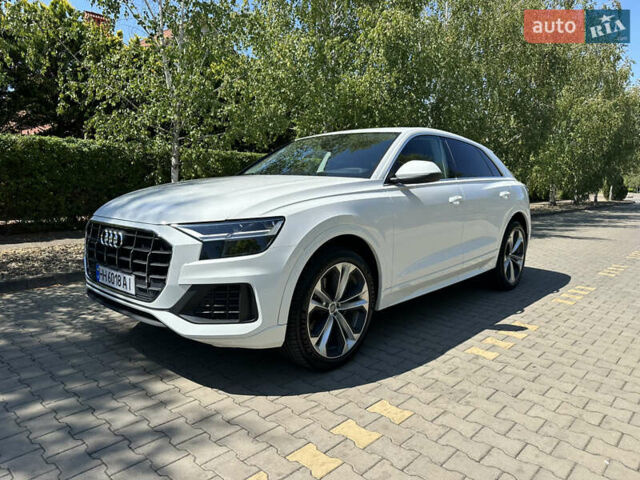 Белый Ауди Q8, объемом двигателя 2.97 л и пробегом 109 тыс. км за 61500 $, фото 1 на Automoto.ua