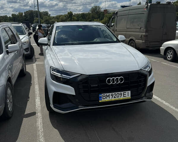 Белый Ауди Q8, объемом двигателя 3 л и пробегом 30 тыс. км за 59000 $, фото 1 на Automoto.ua