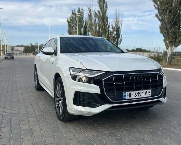 Белый Ауди Q8, объемом двигателя 2.97 л и пробегом 104 тыс. км за 57000 $, фото 1 на Automoto.ua