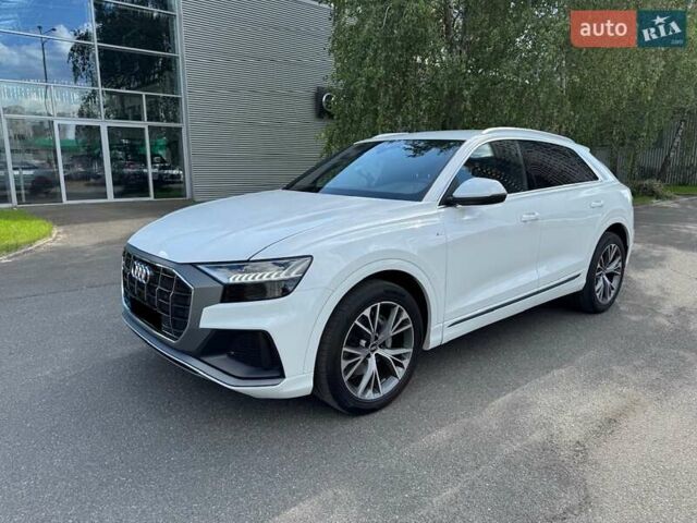 Белый Ауди Q8, объемом двигателя 3 л и пробегом 47 тыс. км за 68500 $, фото 1 на Automoto.ua