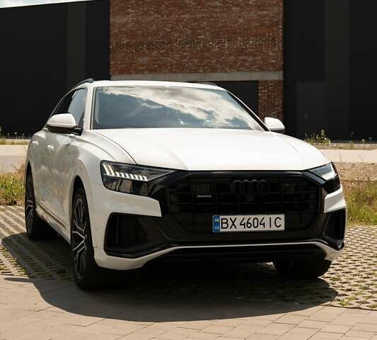 Белый Ауди Q8, объемом двигателя 3 л и пробегом 63 тыс. км за 69999 $, фото 1 на Automoto.ua