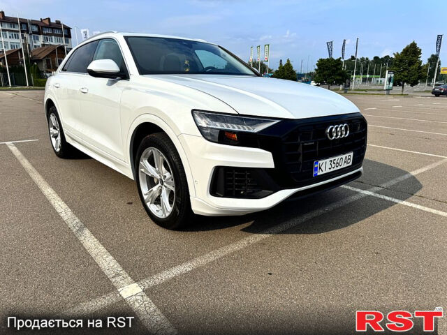 Белый Ауди Q8, объемом двигателя 3 л и пробегом 58 тыс. км за 61999 $, фото 1 на Automoto.ua