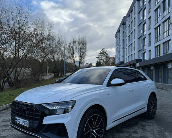 Белый Ауди Q8, объемом двигателя 2.97 л и пробегом 31 тыс. км за 73500 $, фото 1 на Automoto.ua