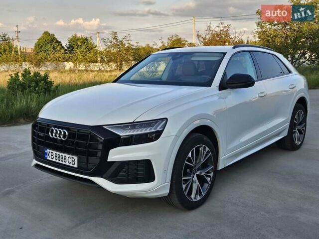 Белый Ауди Q8, объемом двигателя 2.97 л и пробегом 39 тыс. км за 87000 $, фото 1 на Automoto.ua