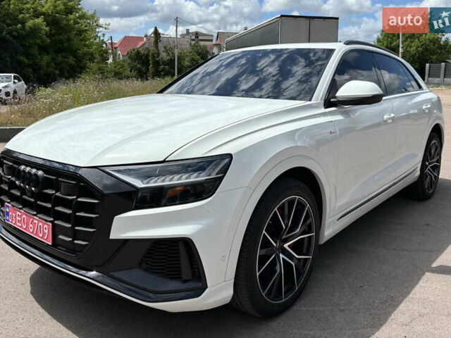 Білий Ауді Q8, об'ємом двигуна 3 л та пробігом 30 тис. км за 65000 $, фото 1 на Automoto.ua