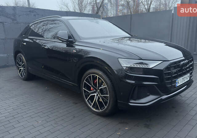 Чорний Ауді Q8, об'ємом двигуна 2.97 л та пробігом 142 тис. км за 59500 $, фото 1 на Automoto.ua