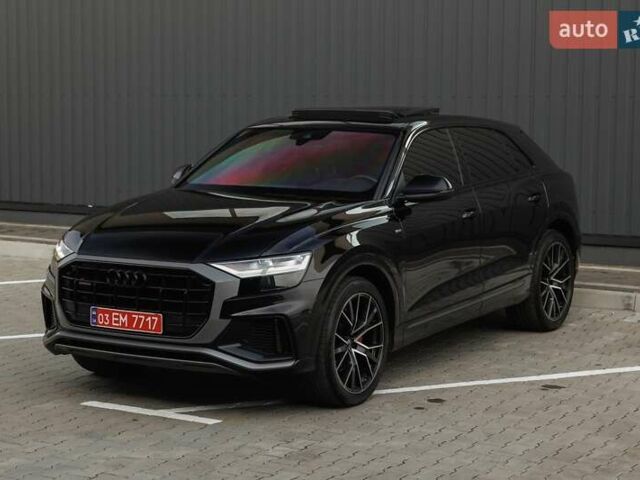 Черный Ауди Q8, объемом двигателя 3 л и пробегом 196 тыс. км за 51000 $, фото 1 на Automoto.ua