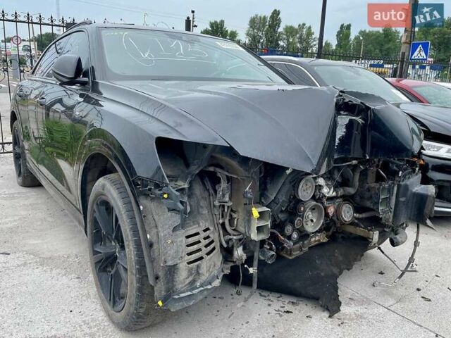 Черный Ауди Q8, объемом двигателя 3 л и пробегом 163 тыс. км за 24000 $, фото 1 на Automoto.ua