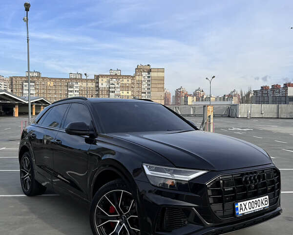 Чорний Ауді Q8, об'ємом двигуна 3 л та пробігом 69 тис. км за 53999 $, фото 1 на Automoto.ua