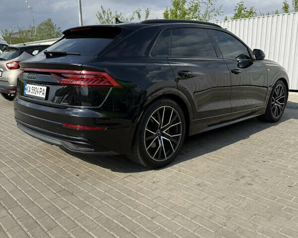 Черный Ауди Q8, объемом двигателя 2.97 л и пробегом 56 тыс. км за 73000 $, фото 1 на Automoto.ua