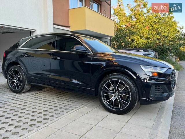 Черный Ауди Q8, объемом двигателя 3 л и пробегом 100 тыс. км за 42000 $, фото 1 на Automoto.ua