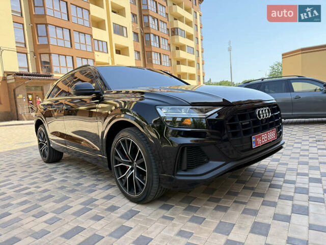 Черный Ауди Q8, объемом двигателя 3 л и пробегом 100 тыс. км за 42200 $, фото 1 на Automoto.ua