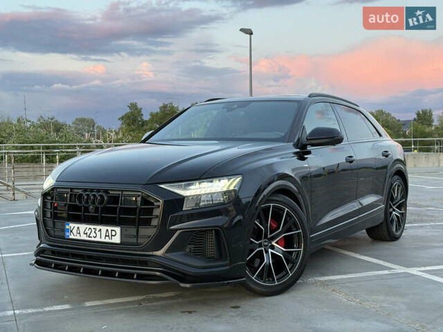 Черный Ауди Q8, объемом двигателя 3 л и пробегом 74 тыс. км за 65500 $, фото 1 на Automoto.ua