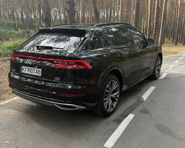Черный Ауди Q8, объемом двигателя 2.97 л и пробегом 189 тыс. км за 60900 $, фото 1 на Automoto.ua