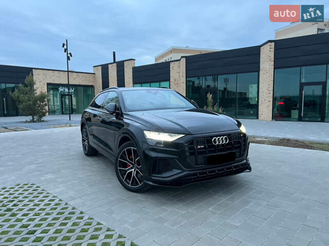 Черный Ауди Q8, объемом двигателя 3 л и пробегом 35 тыс. км за 58499 $, фото 1 на Automoto.ua