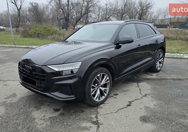 Черный Ауди Q8, объемом двигателя 2.97 л и пробегом 141 тыс. км за 67900 $, фото 1 на Automoto.ua