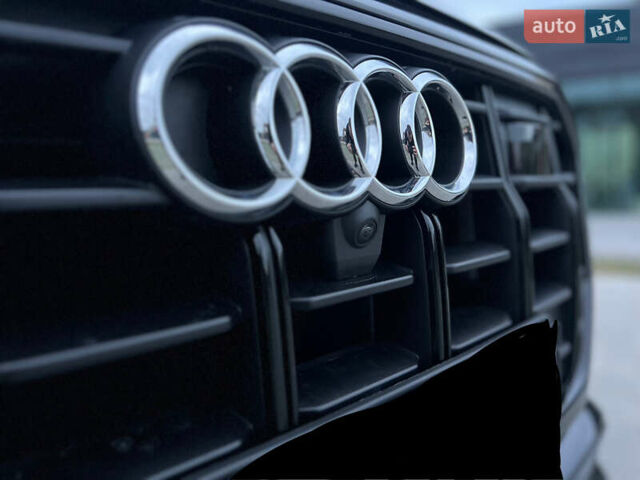 Черный Ауди Q8, объемом двигателя 3 л и пробегом 35 тыс. км за 59999 $, фото 1 на Automoto.ua