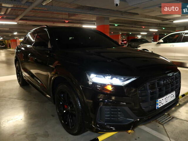 Черный Ауди Q8, объемом двигателя 3 л и пробегом 56 тыс. км за 73000 $, фото 1 на Automoto.ua