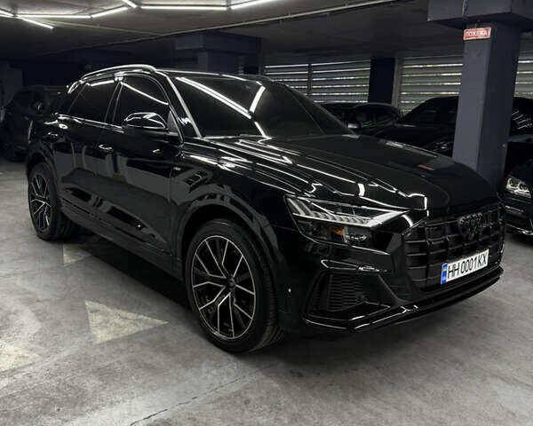 Черный Ауди Q8, объемом двигателя 3 л и пробегом 26 тыс. км за 69999 $, фото 1 на Automoto.ua
