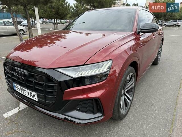 Красный Ауди Q8, объемом двигателя 2.97 л и пробегом 59 тыс. км за 74000 $, фото 1 на Automoto.ua