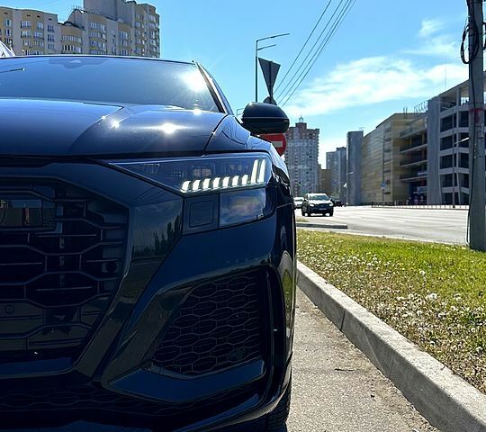 Ауди Q8, объемом двигателя 4 л и пробегом 61 тыс. км за 120000 $, фото 1 на Automoto.ua