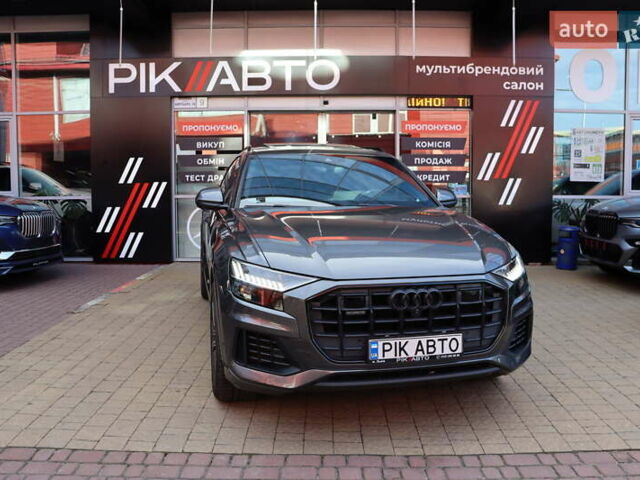 Серый Ауди Q8, объемом двигателя 3 л и пробегом 144 тыс. км за 54900 $, фото 1 на Automoto.ua