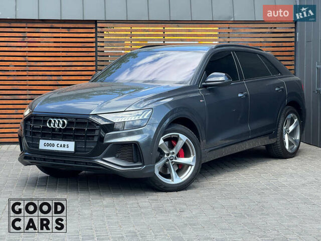 Серый Ауди Q8, объемом двигателя 2.97 л и пробегом 144 тыс. км за 56000 $, фото 1 на Automoto.ua