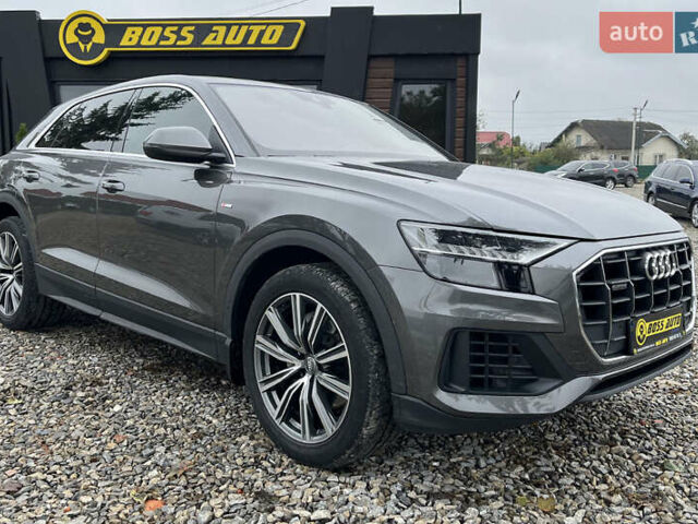 Сірий Ауді Q8, об'ємом двигуна 3 л та пробігом 85 тис. км за 55900 $, фото 1 на Automoto.ua